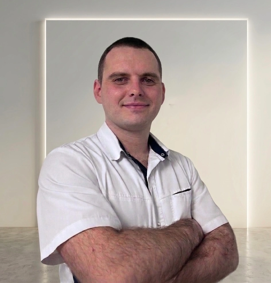 Гальченко Антон Євгенович стоматолог Dentis у Кропивницькому